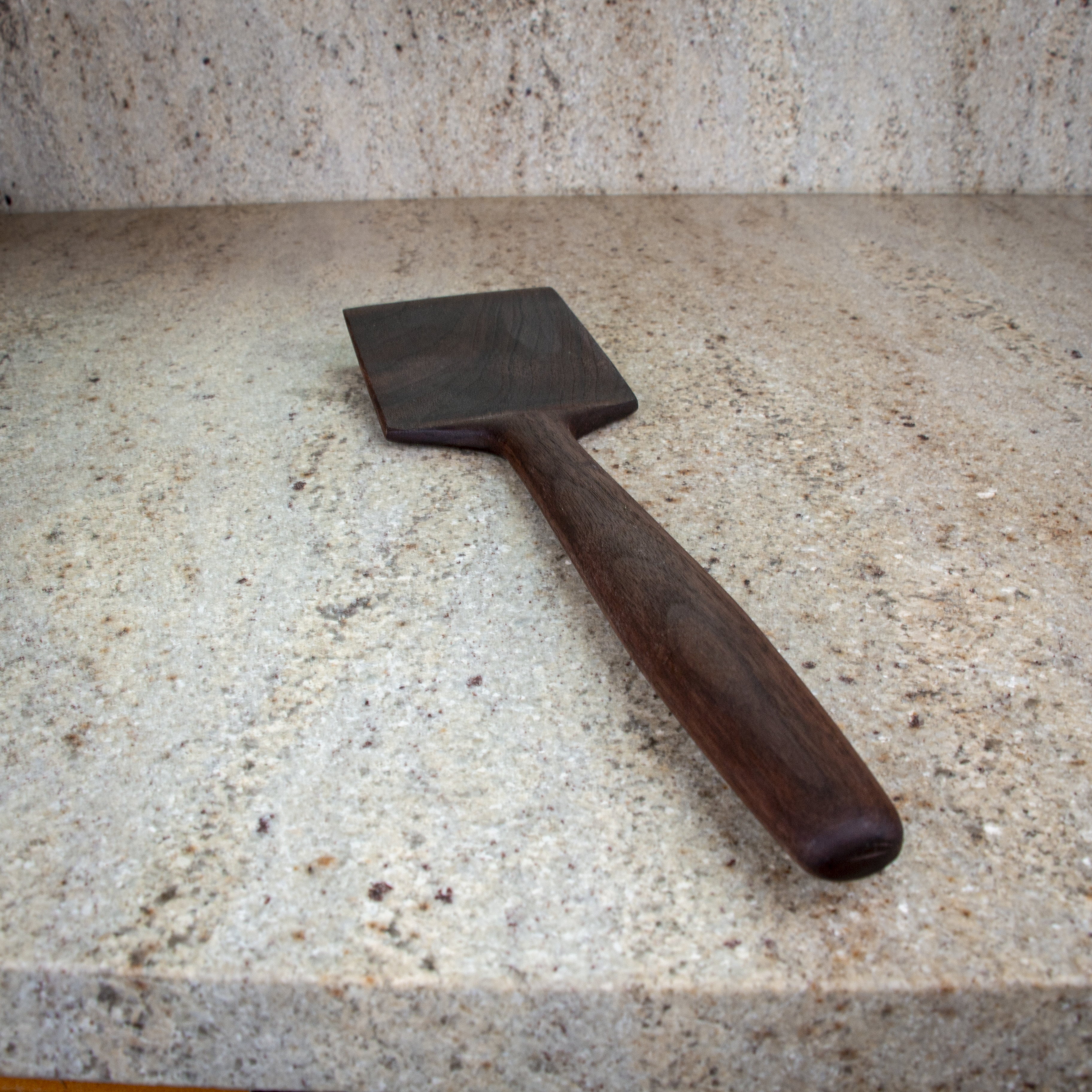 Solid wood turner spatula for high-end kitchen cooking