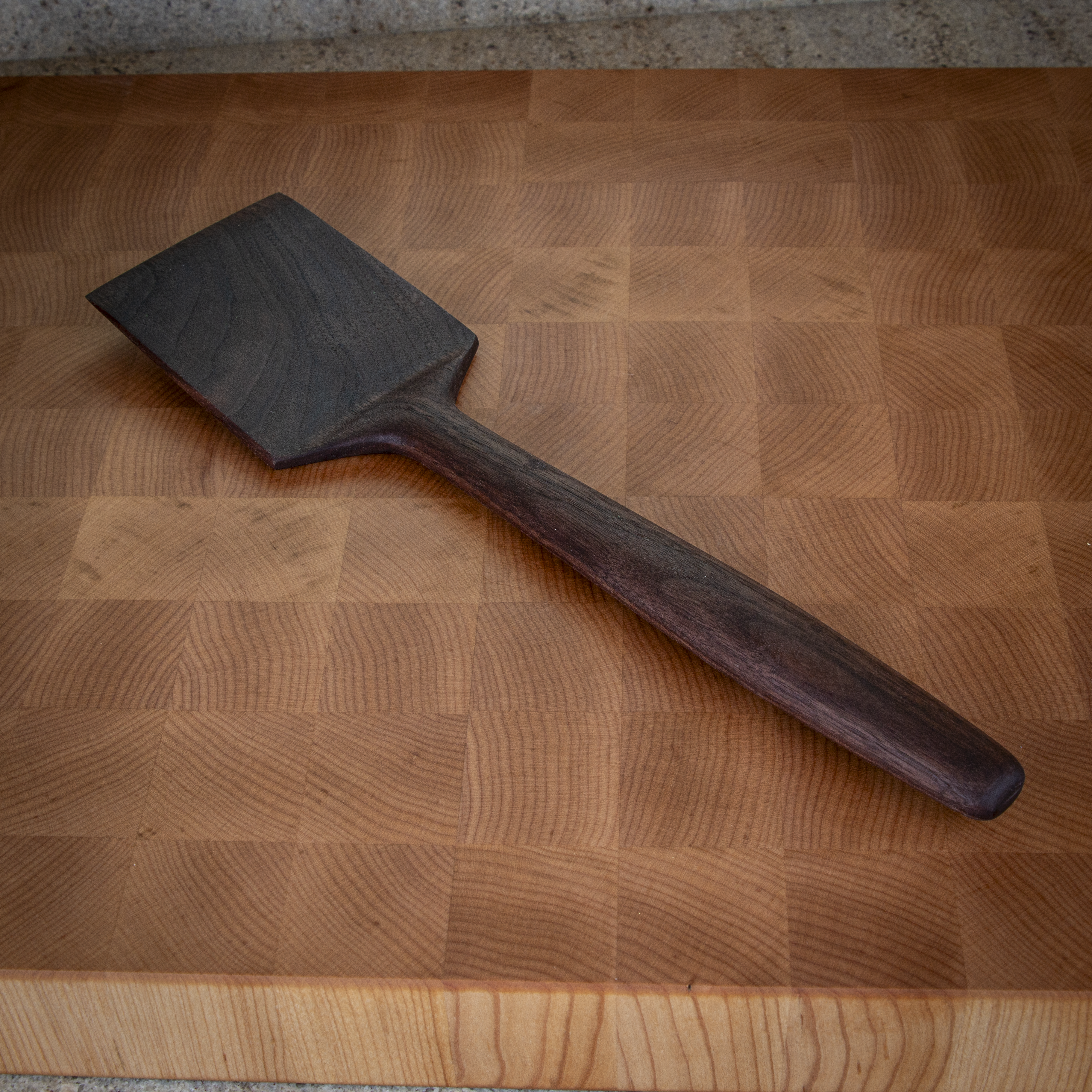 Solid wood turner spatula for high-end kitchen cooking